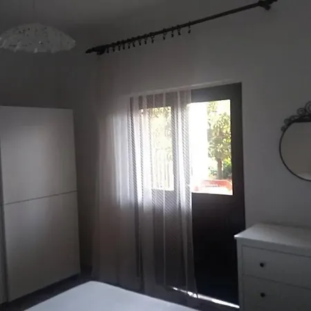 Two Bedroom Сукошан
