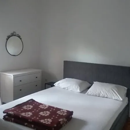 Two Bedroom Apartmán Sukošan